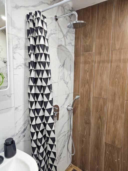 Boutique Studio B37 โบโรเวทส์ ภายนอก รูปภาพ